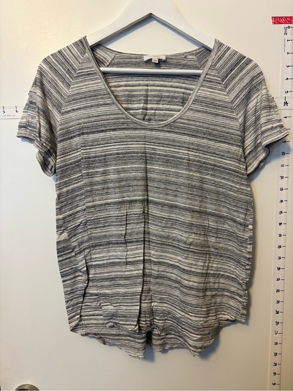 Wilfred Striped Scoop Neck Short Sleeve TShirt - Gray and White
